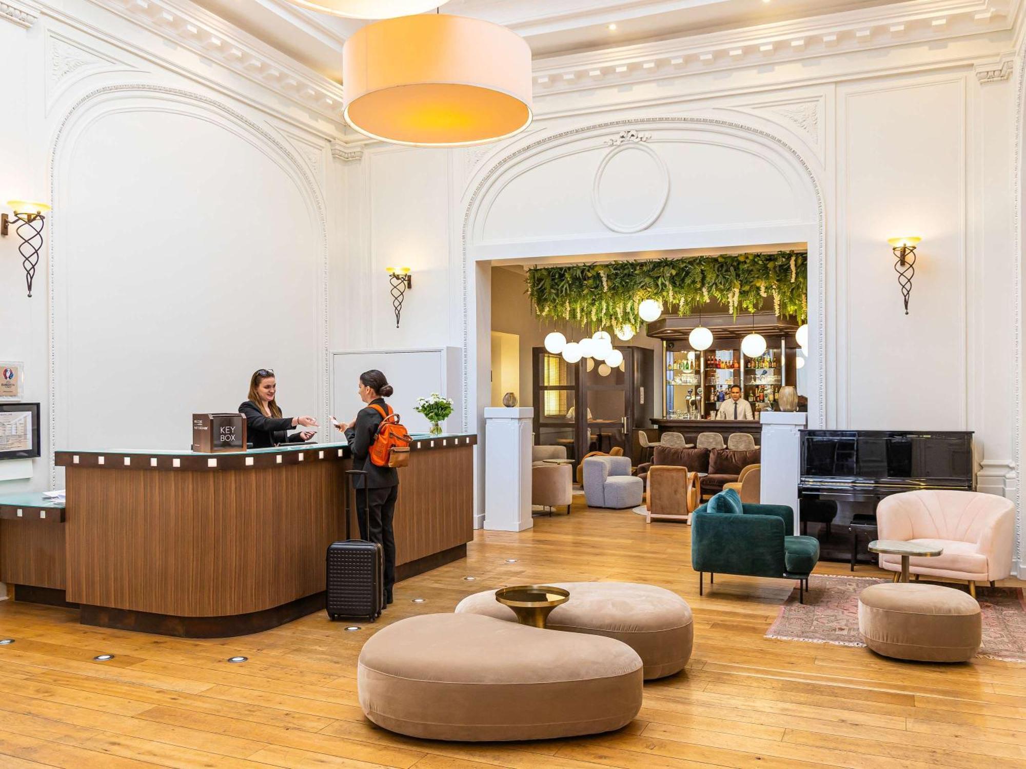 Mercure Lille Roubaix Grand Hotel Екстериор снимка