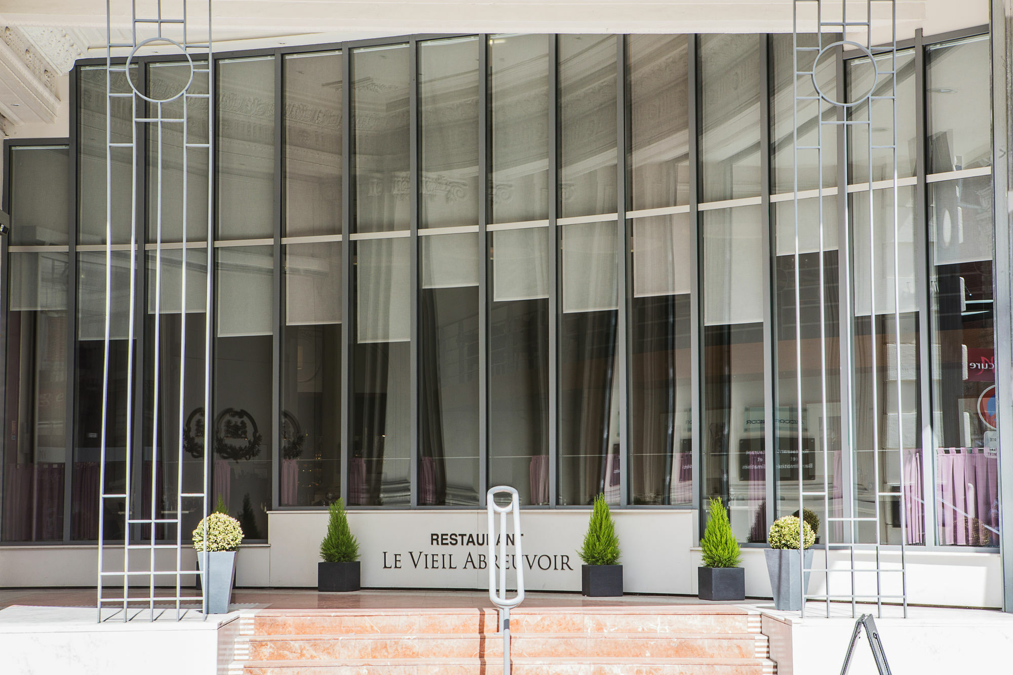 Mercure Lille Roubaix Grand Hotel Екстериор снимка